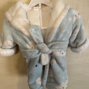 Infant boys bath robe. Like new. 12 mos